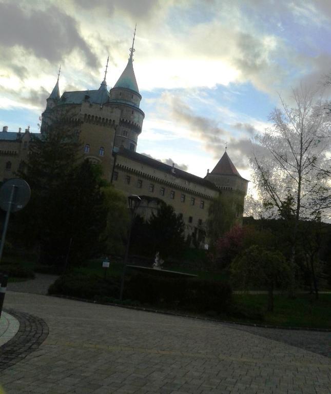 Ubytovanie V Sukromi Haragova Bojnice Exterior photo